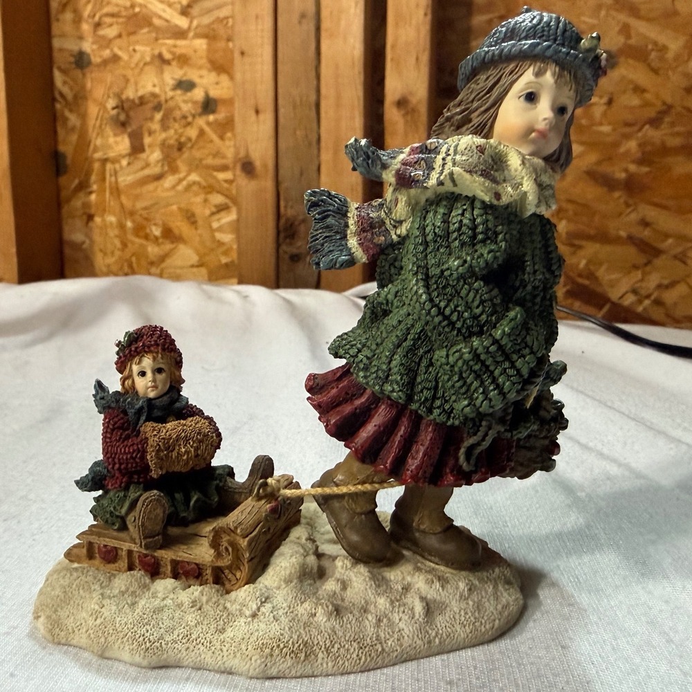 Boyds Bears Yesterdays Child The Sledding Party Figurine 1995 TBC Resin Vintage